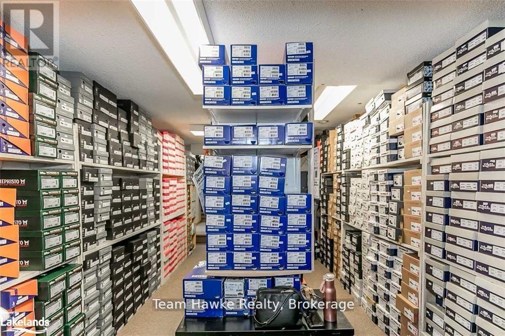 261 King Street Property Photo 19