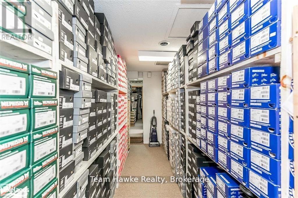 261 King Street Property Photo 21
