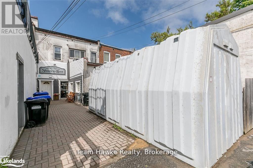261 King Street Property Photo 30