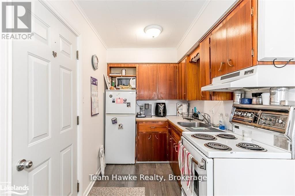 261 King Street Property Photo 38