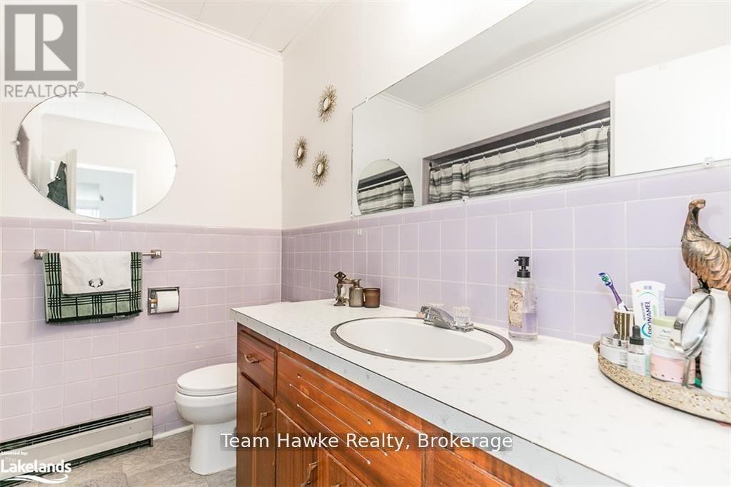 261 King Street Property Photo 41