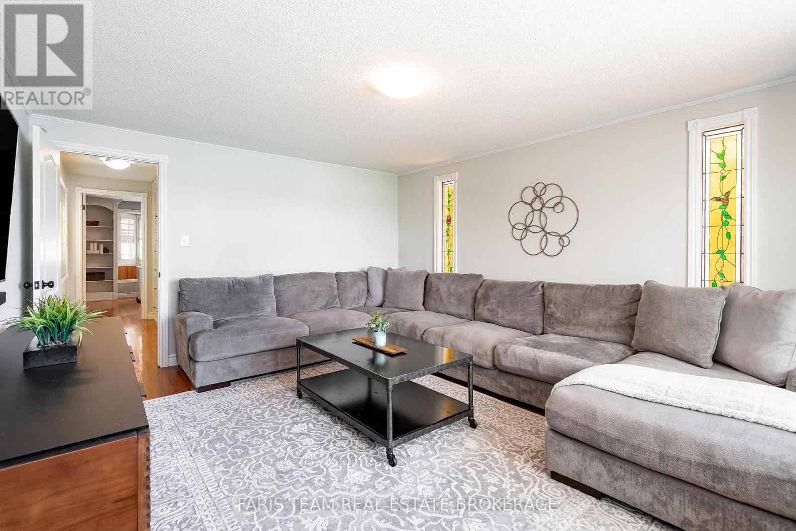 10 White Oaks Road Property Photo 15