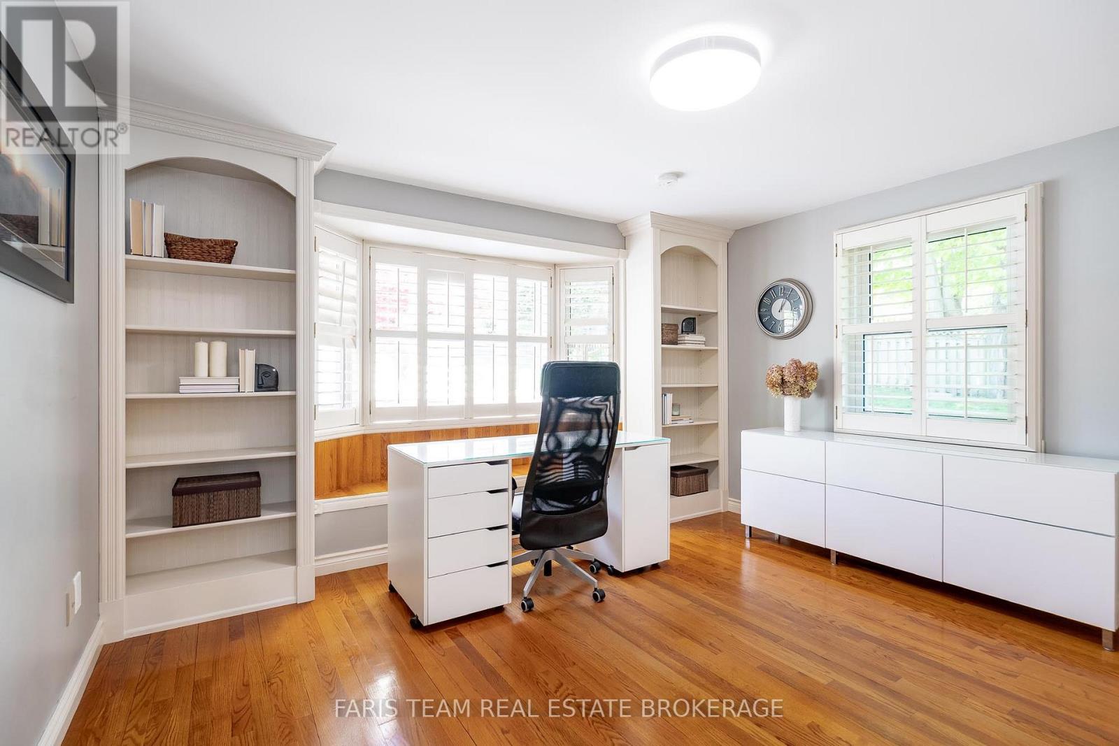10 White Oaks Road Property Photo 16