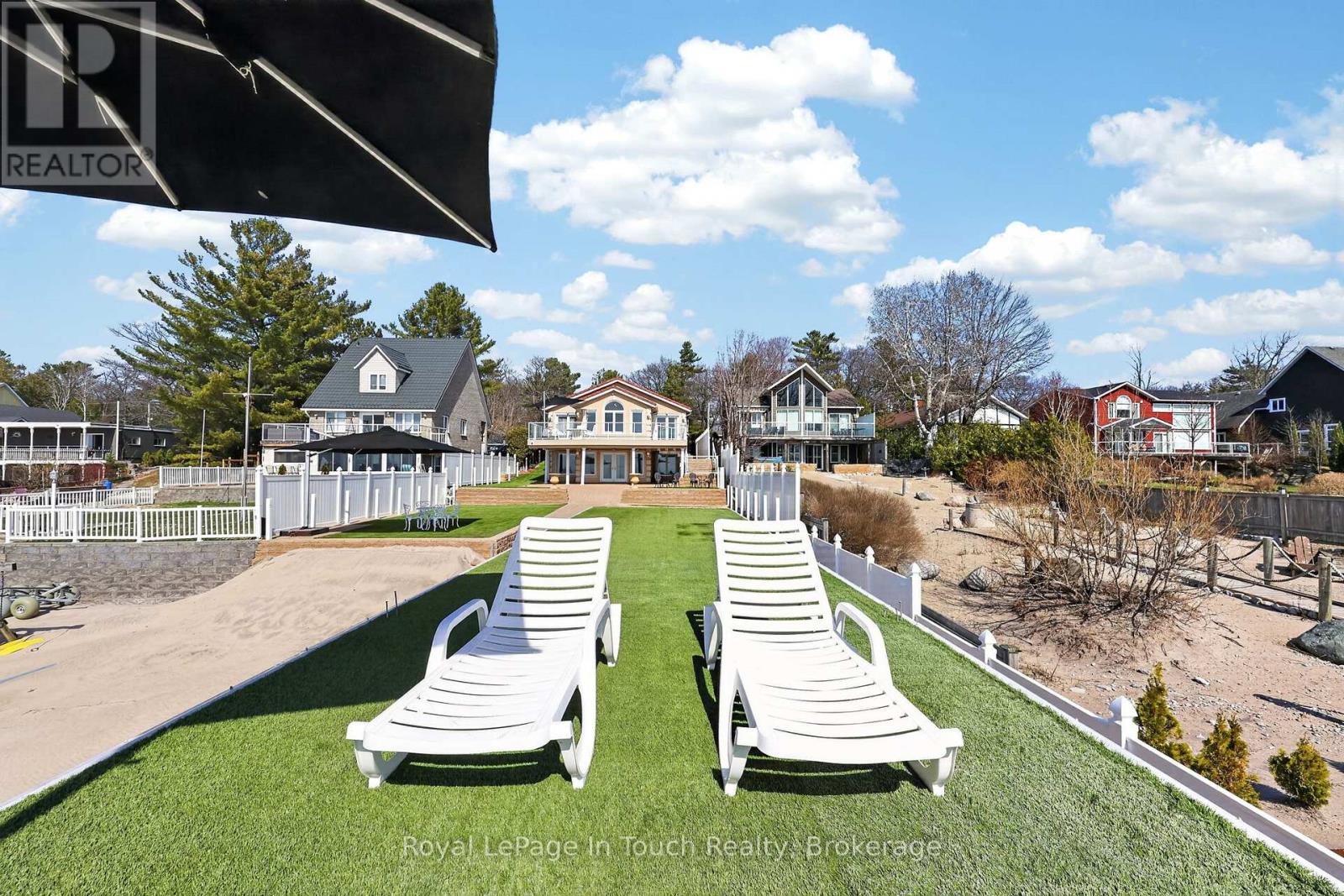 32 Tiny Beaches Road S Property Photo 34