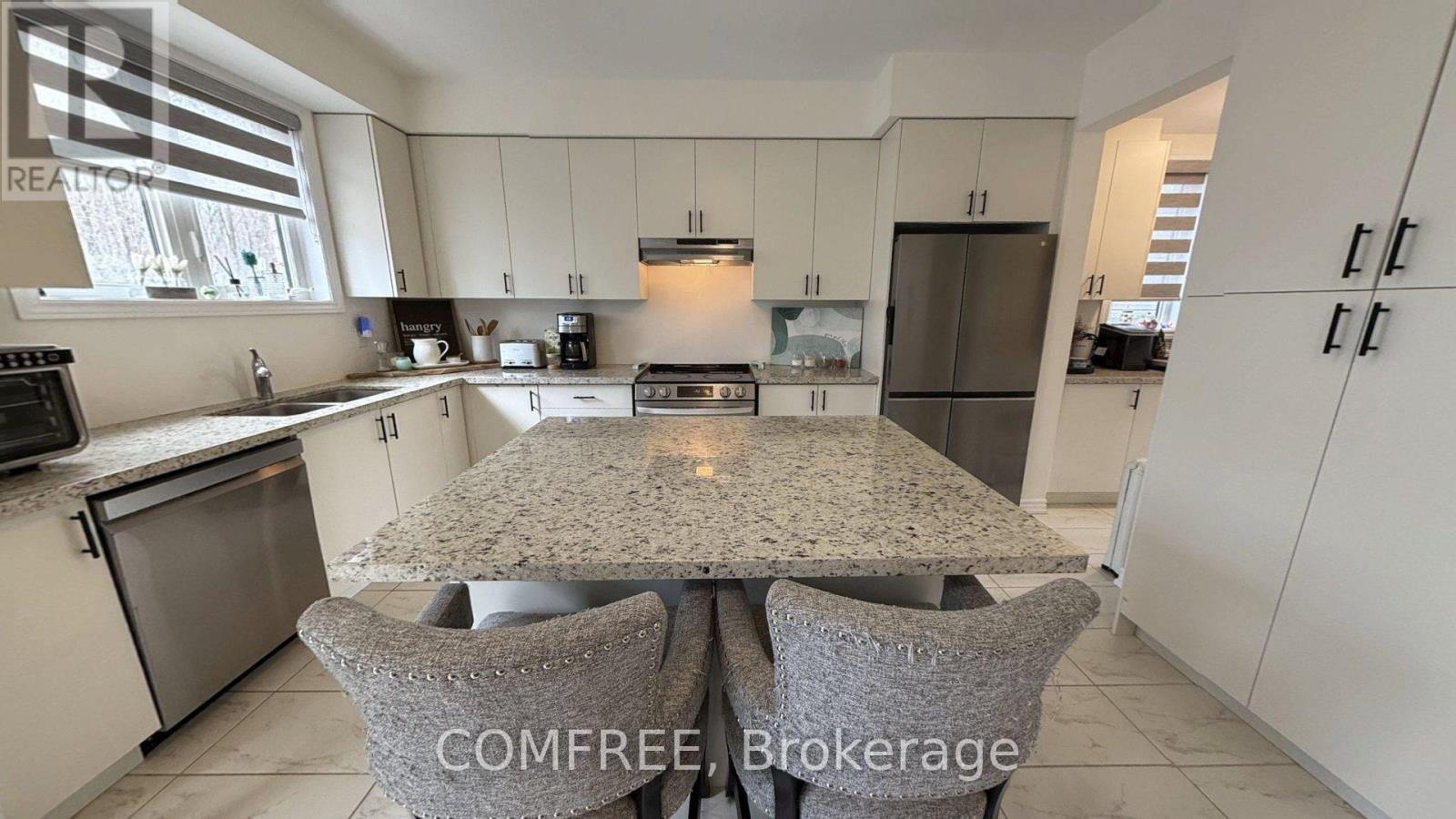 45 Del Ray Crescent Property Photo 7