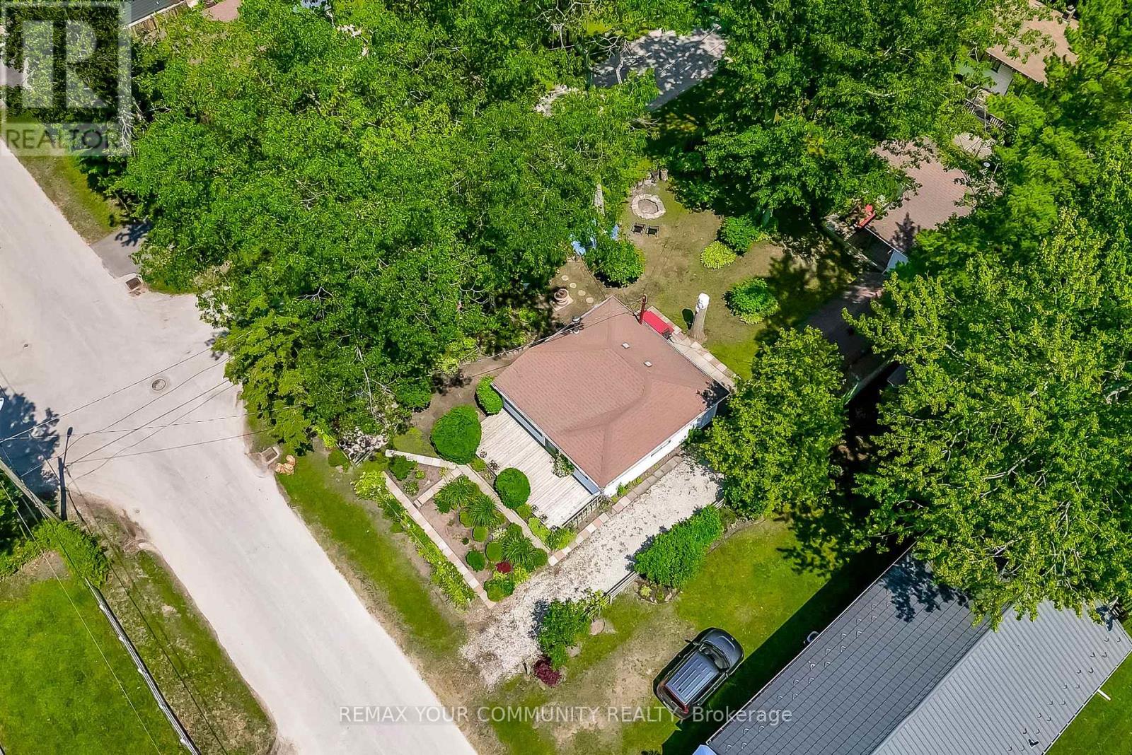 45 30th Street Property Photo 3