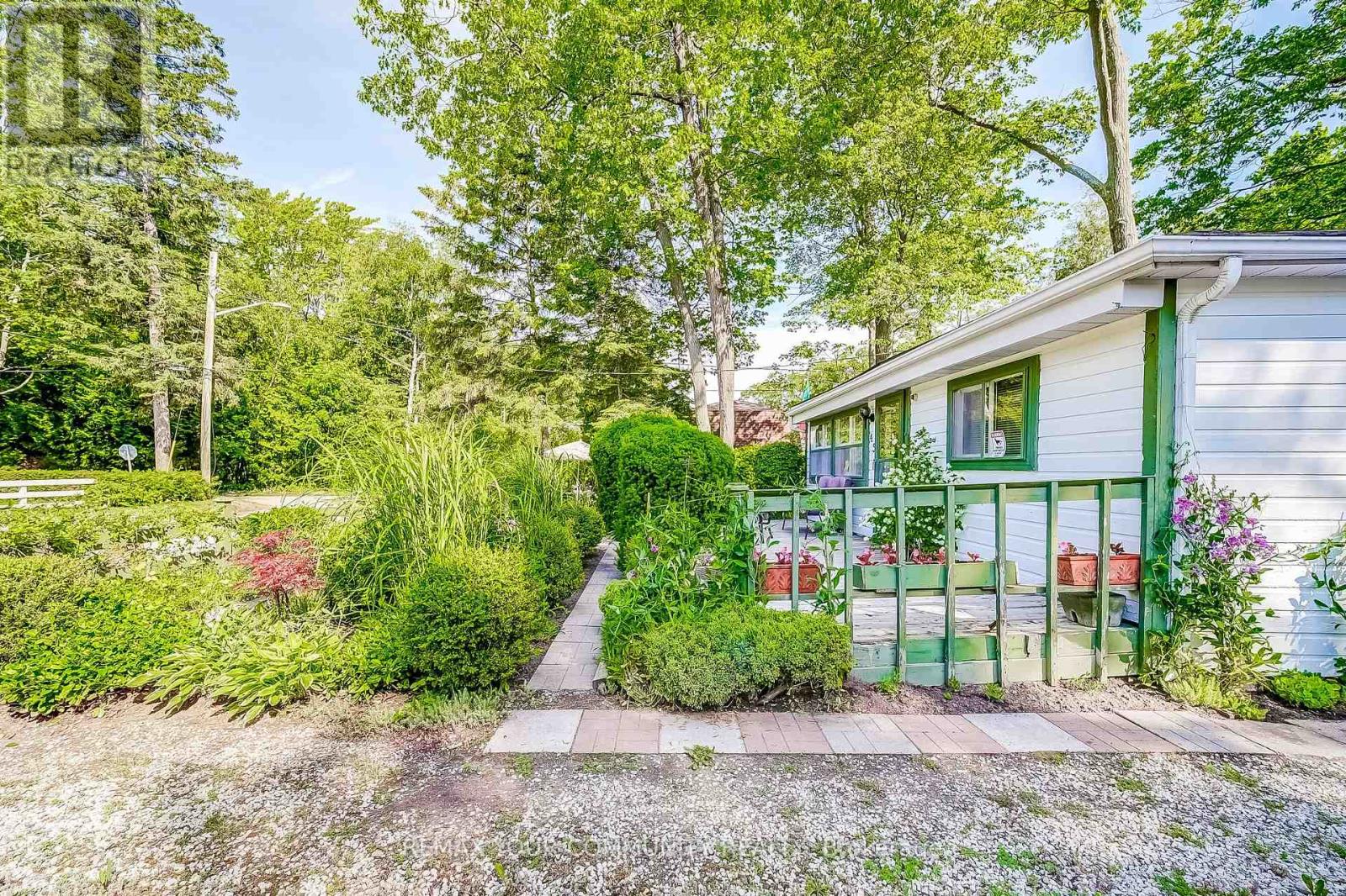 45 30th Street Property Photo 8