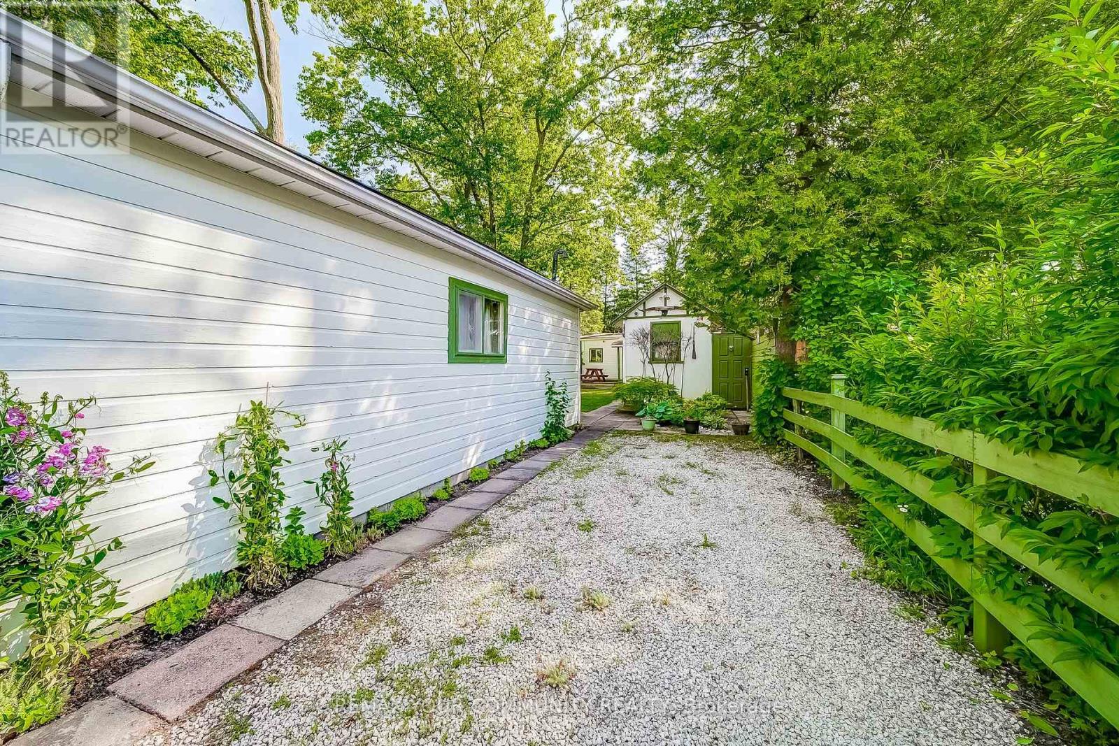 45 30th Street Property Photo 25