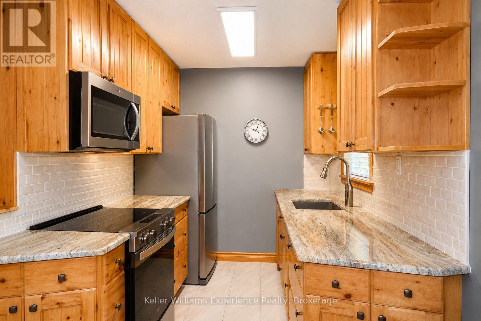 194 Sawlog Point Road Property Photo 8
