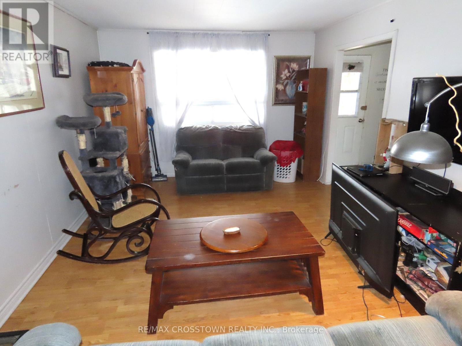 4716 Penetanguishene Road Property Photo 24