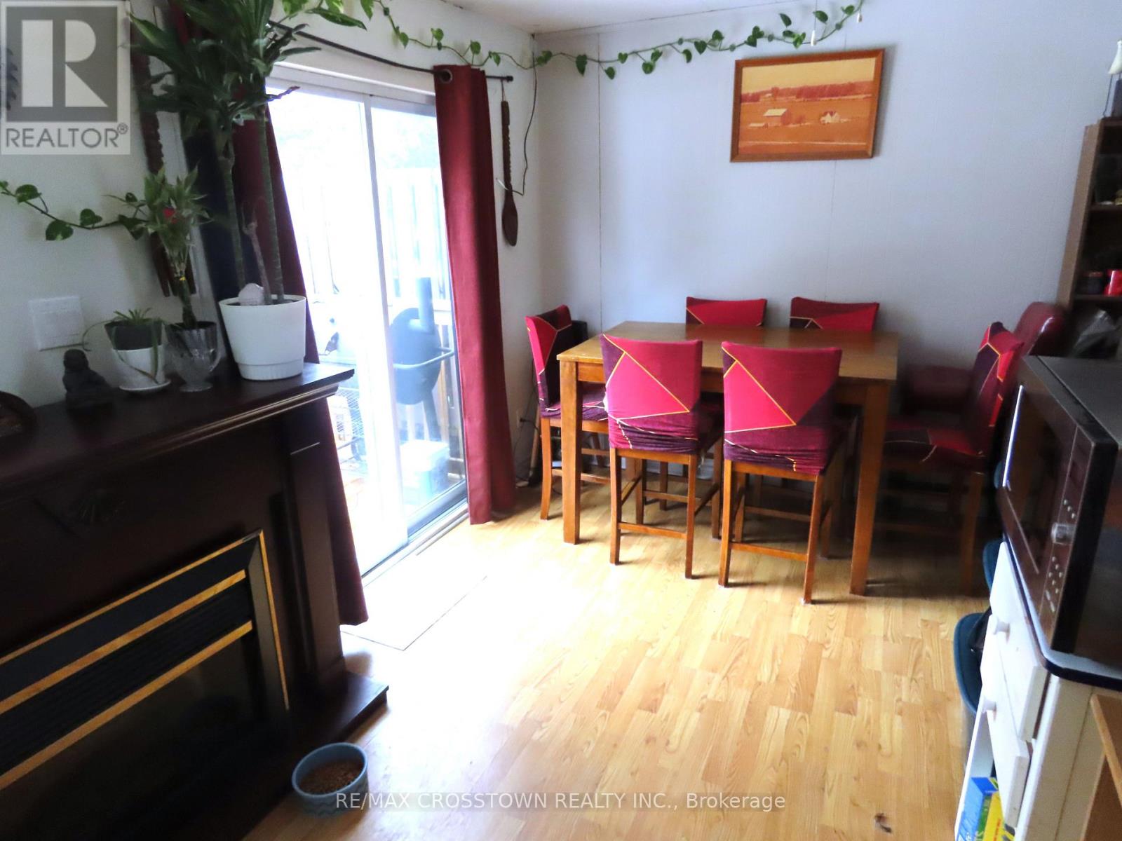 4716 Penetanguishene Road Property Photo 28