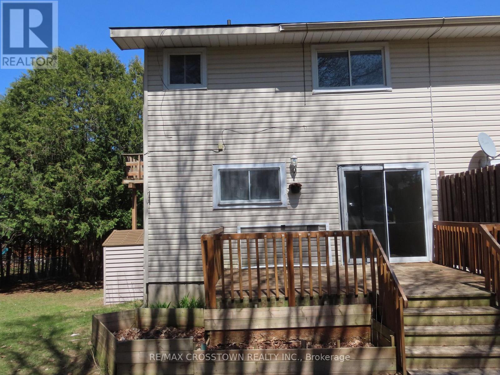 4716 Penetanguishene Road Property Photo 31