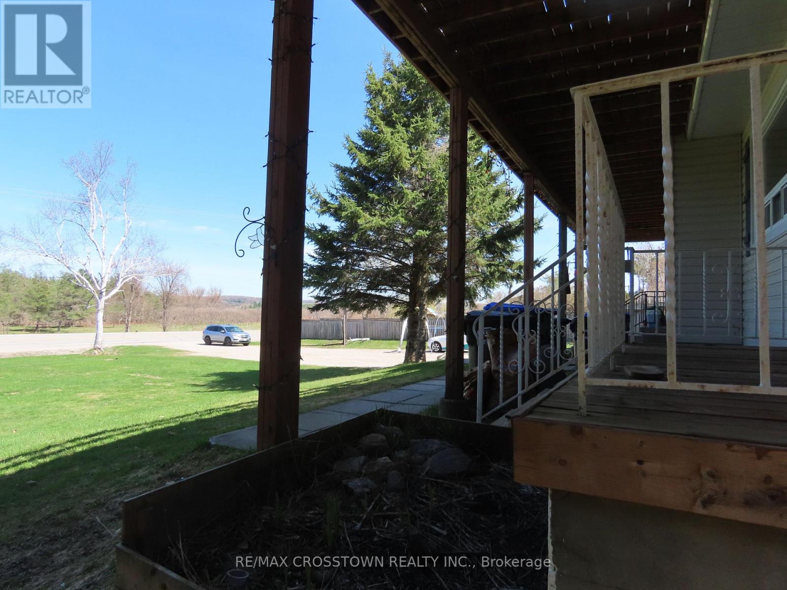 4716 Penetanguishene Road Property Photo 34