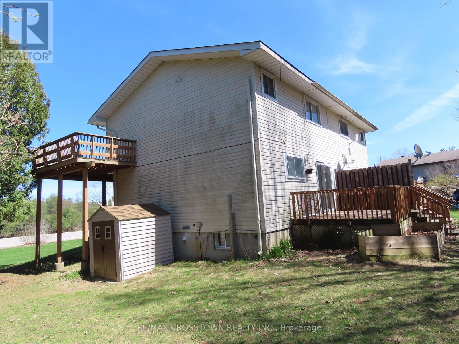 4716 Penetanguishene Road Property Photo 36
