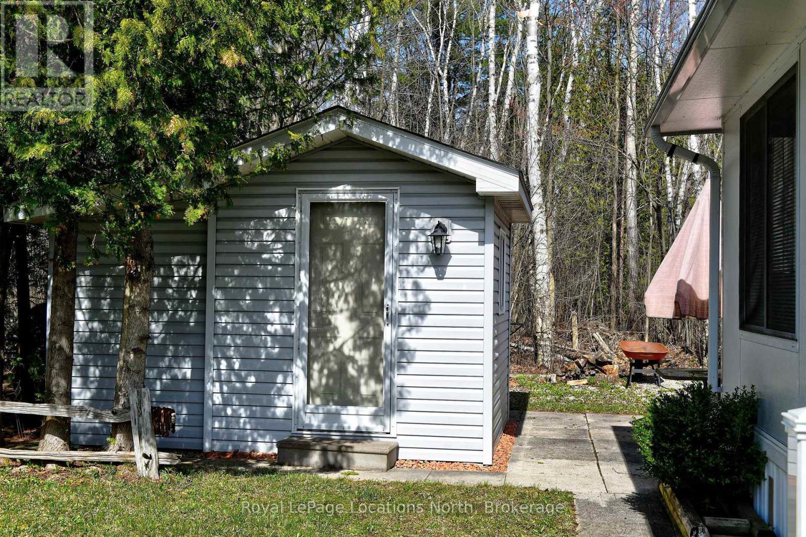 2 Wasaga Pines Lane E Property Photo 15