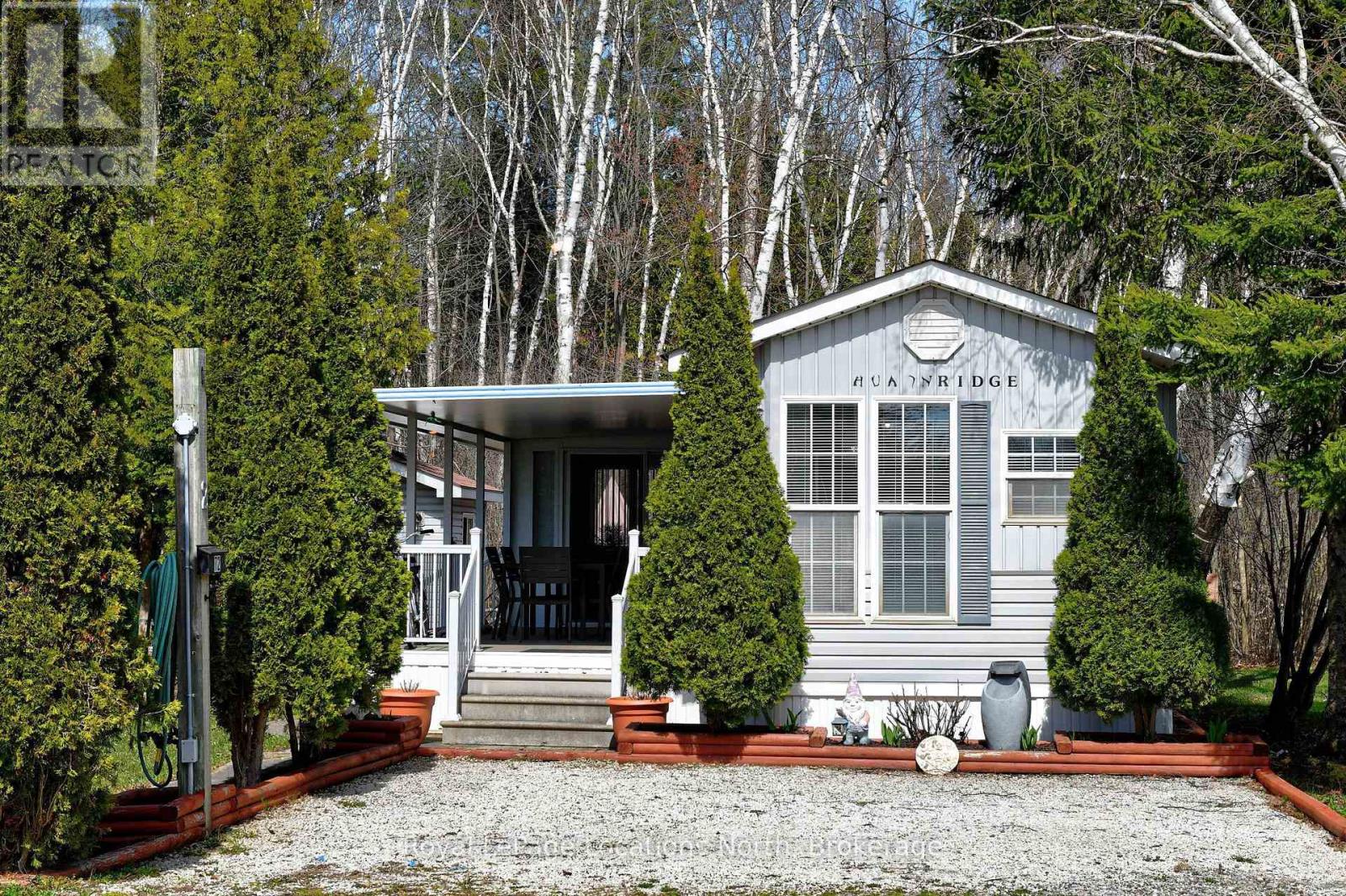 2 Wasaga Pines Lane E Property Photo 20