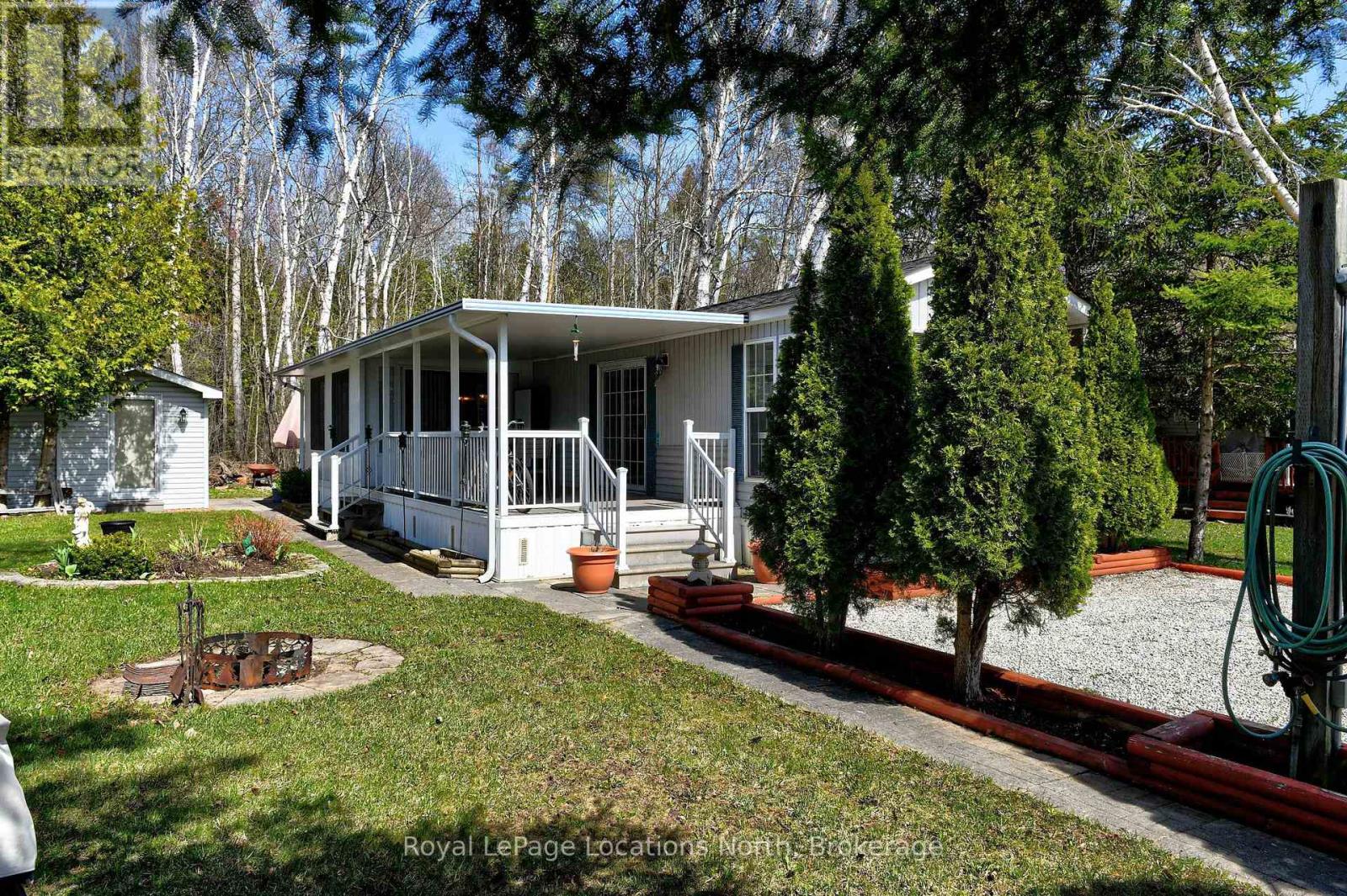 2 Wasaga Pines Lane E Property Photo 22