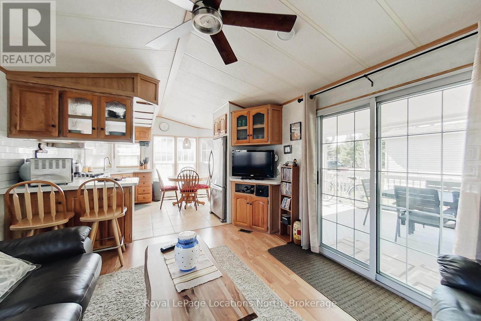 2 Wasaga Pines Lane E Property Photo 24