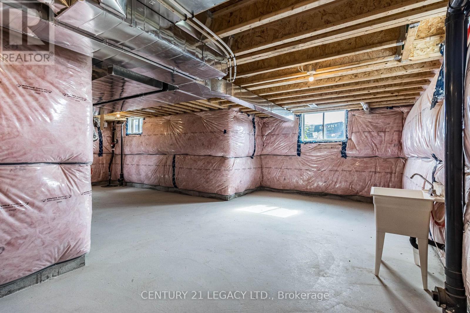 30 Union Boulevard Property Photo 33