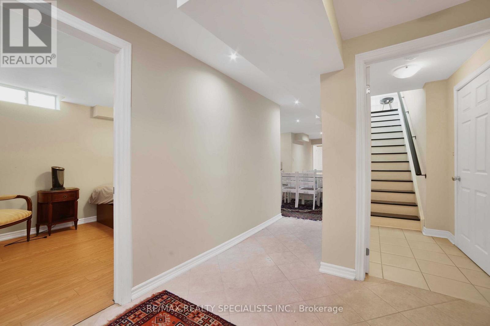 61 Riverwalk Place Property Photo 17