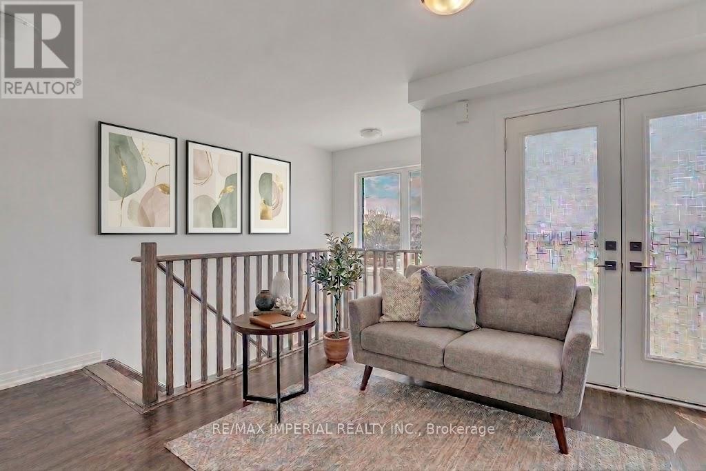 61 Fairlane Avenue Property Photo 4