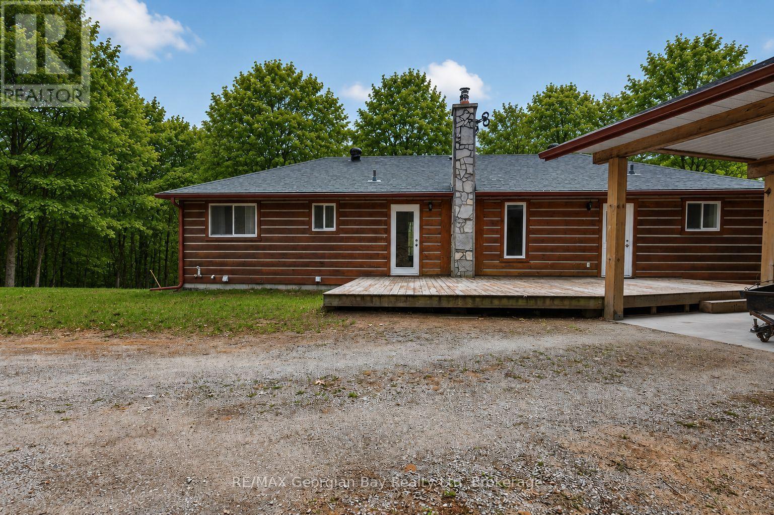 90 Farlain Lake Road W Property Photo 23