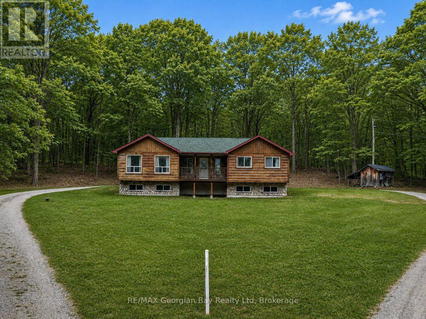 90 Farlain Lake Road W Property Photo 30