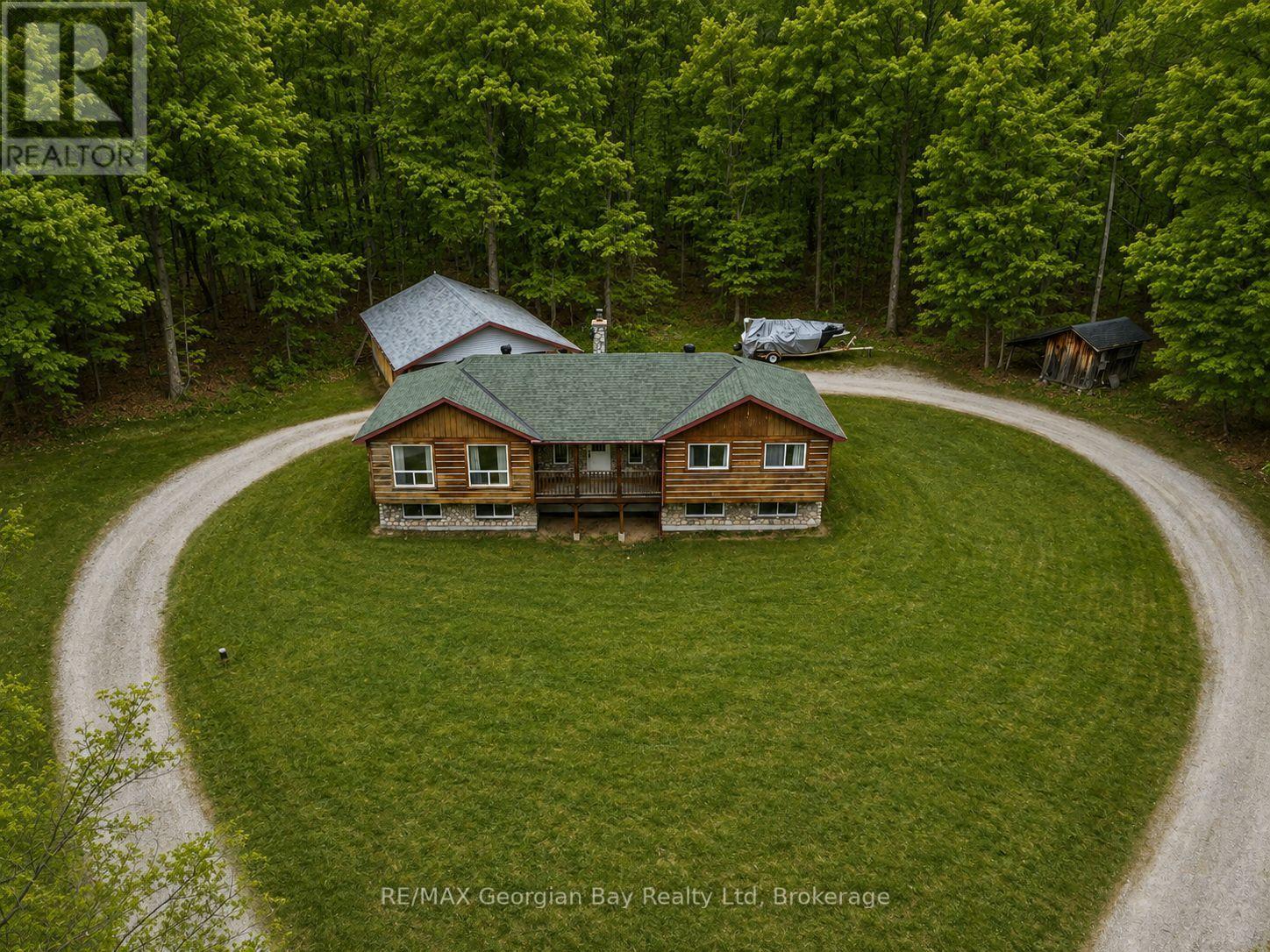 90 Farlain Lake Road W Property Photo 31