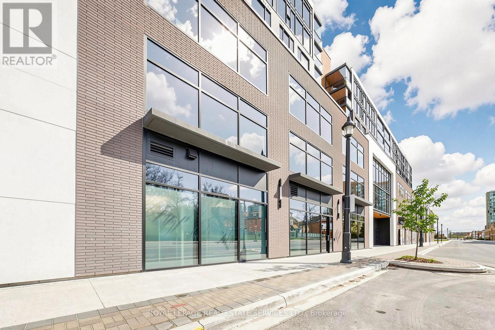 C3 - 185 Dunlop Street E Property Photo 3