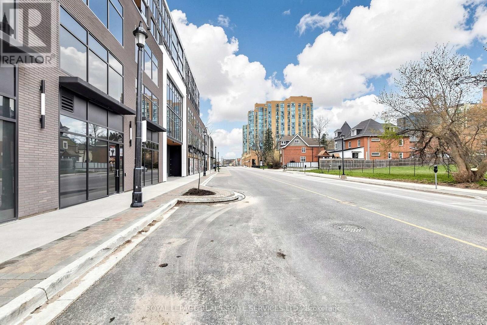 C3 - 185 Dunlop Street E Property Photo 4