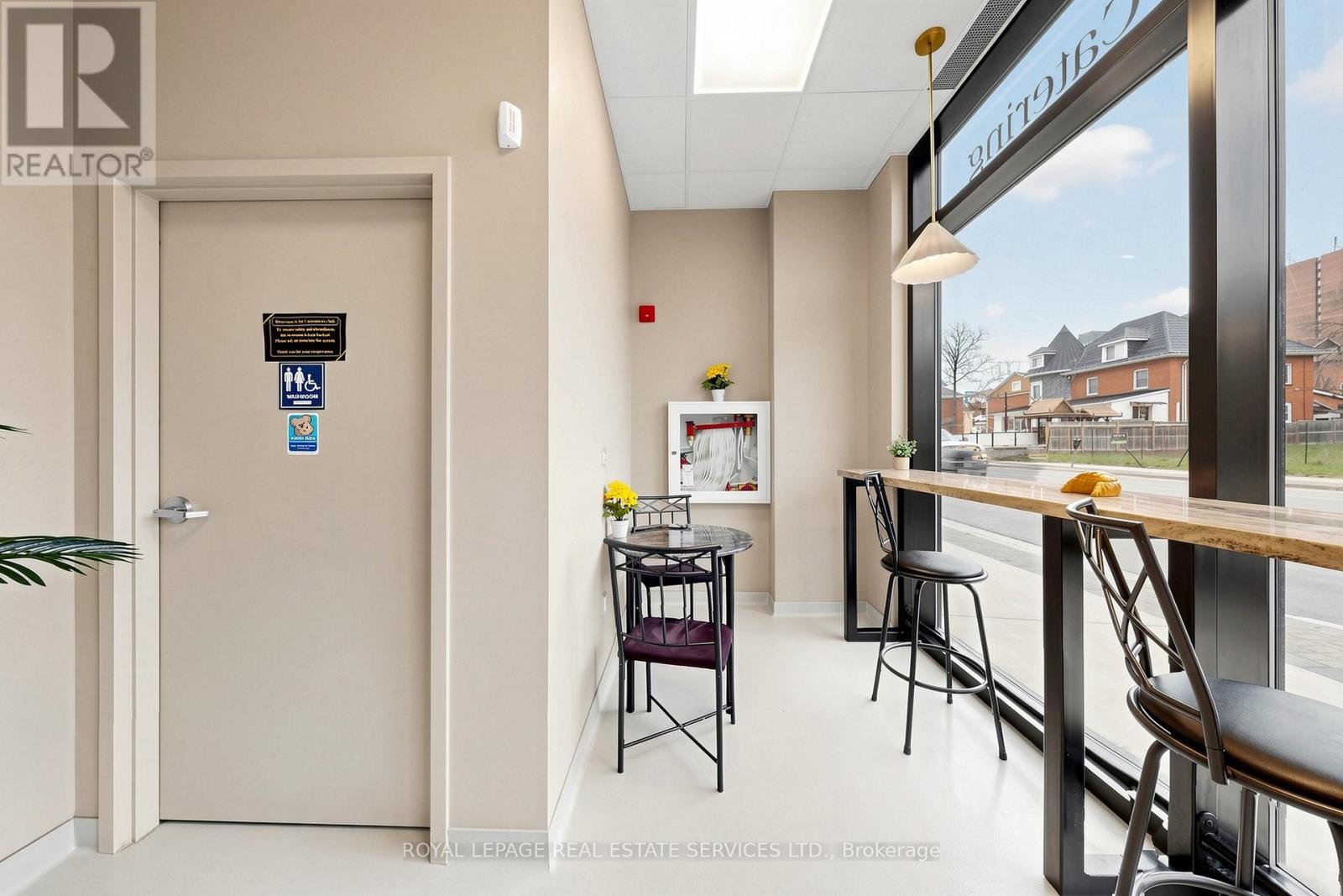 C3 - 185 Dunlop Street E Property Photo 16