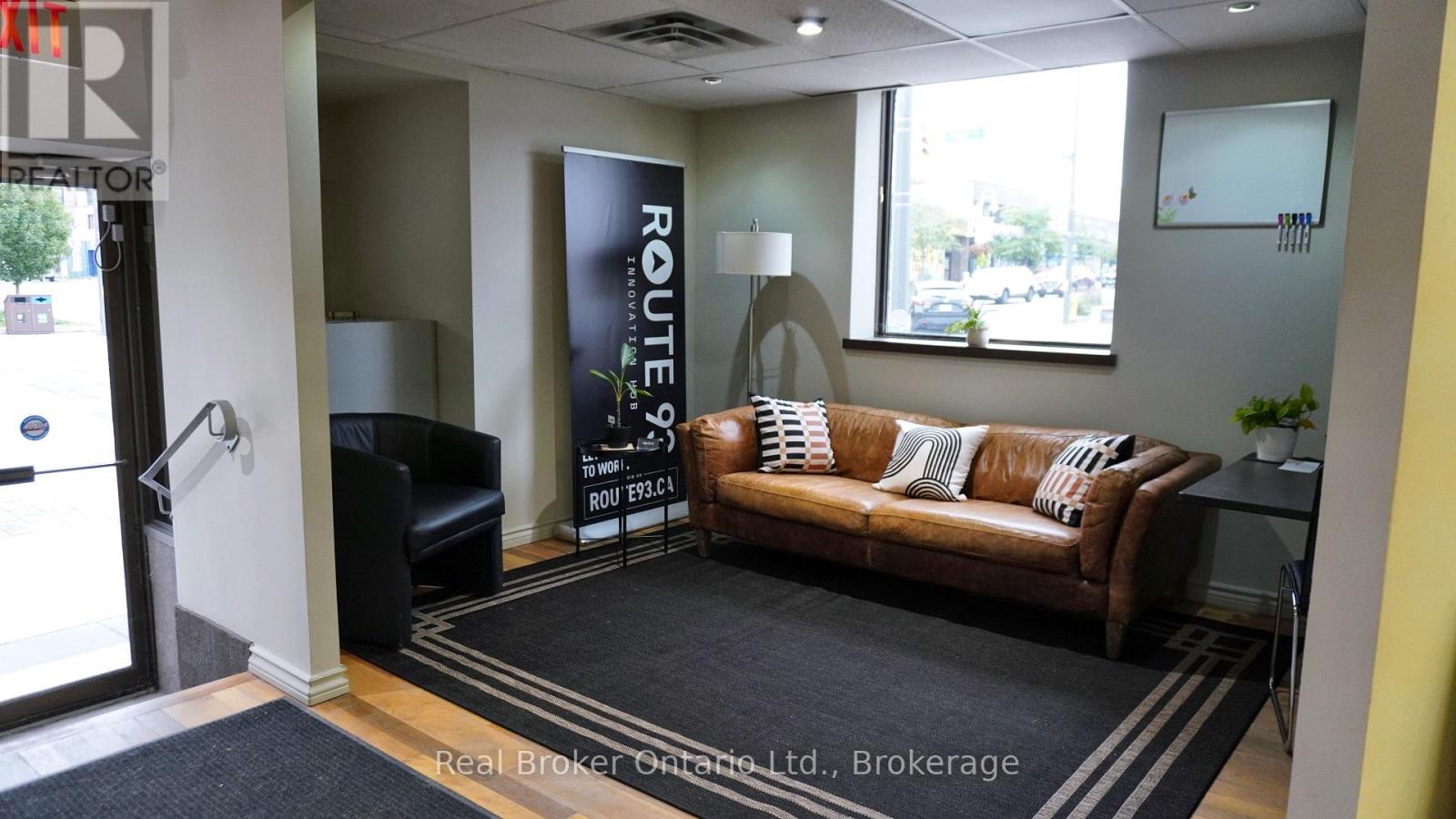 270 King Street Property Photo 6