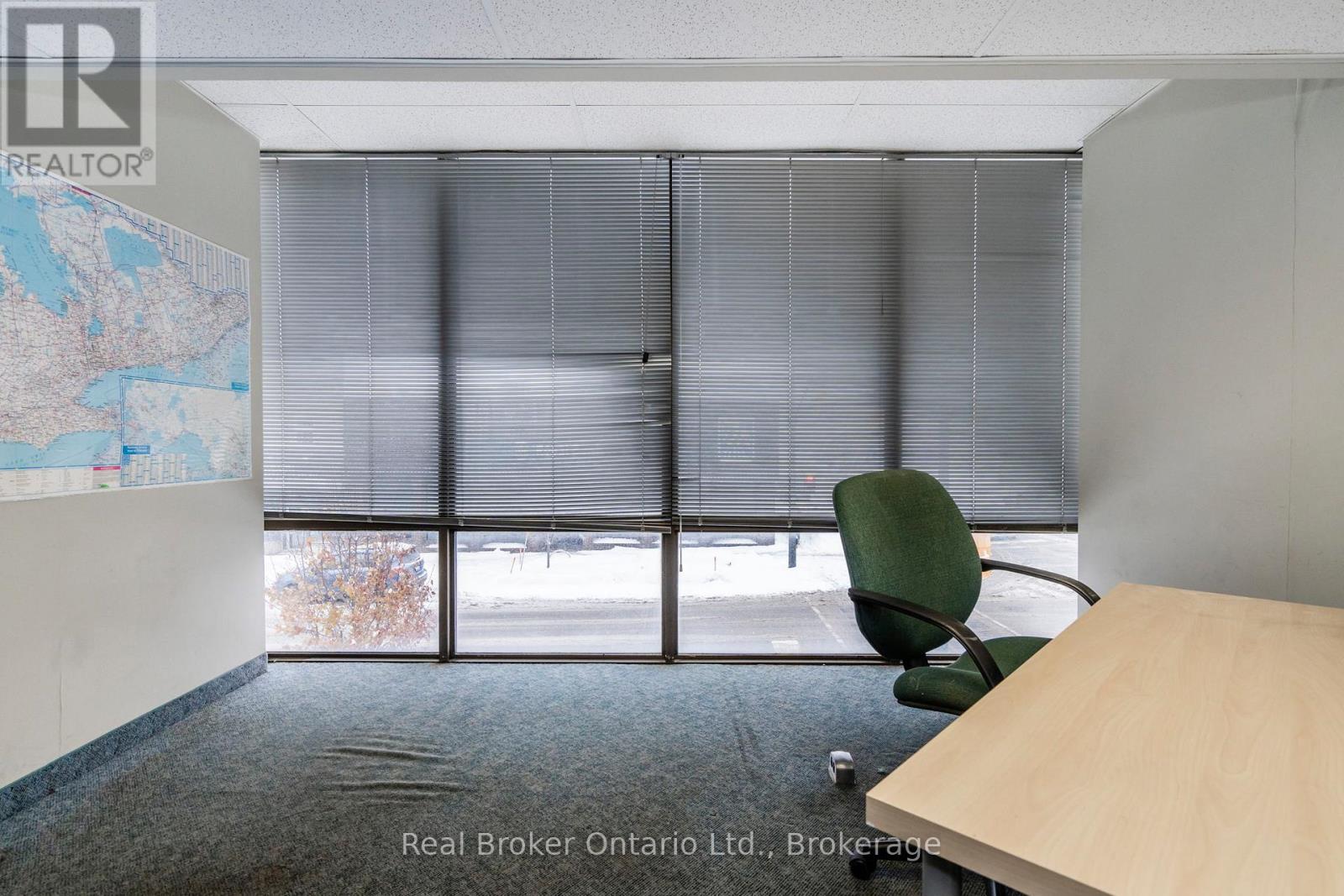 270 King Street Property Photo 18