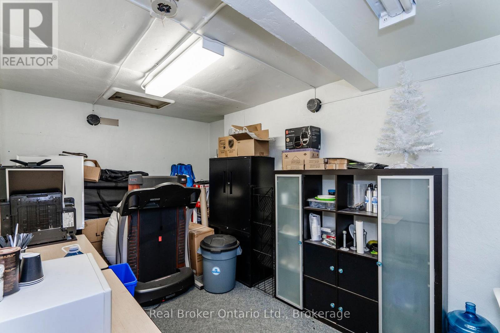 270 King Street Property Photo 20