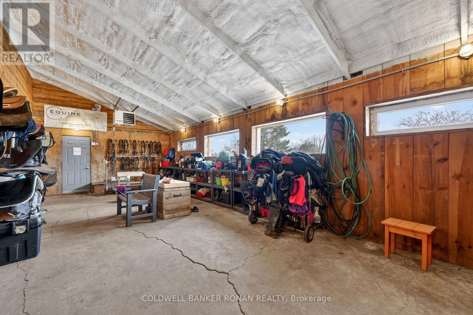 4479 2nd Line N Property Photo 11