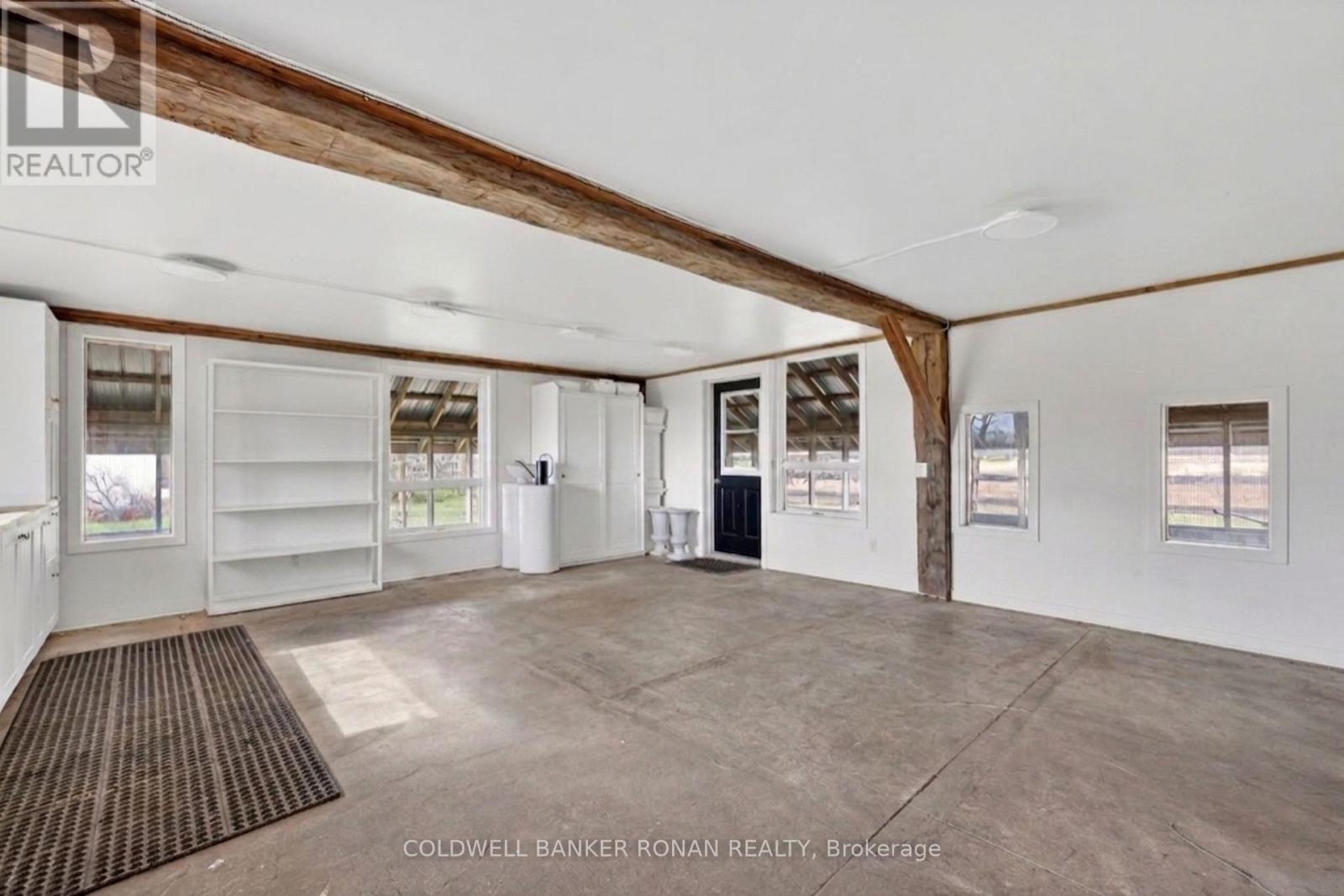 4479 2nd Line N Property Photo 19