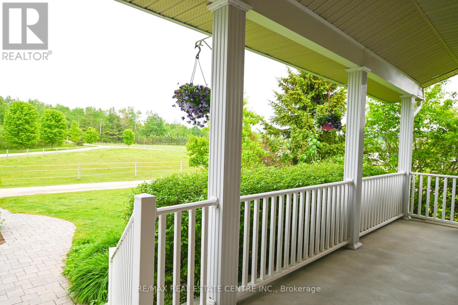 1216 Wood Road Property Photo 2