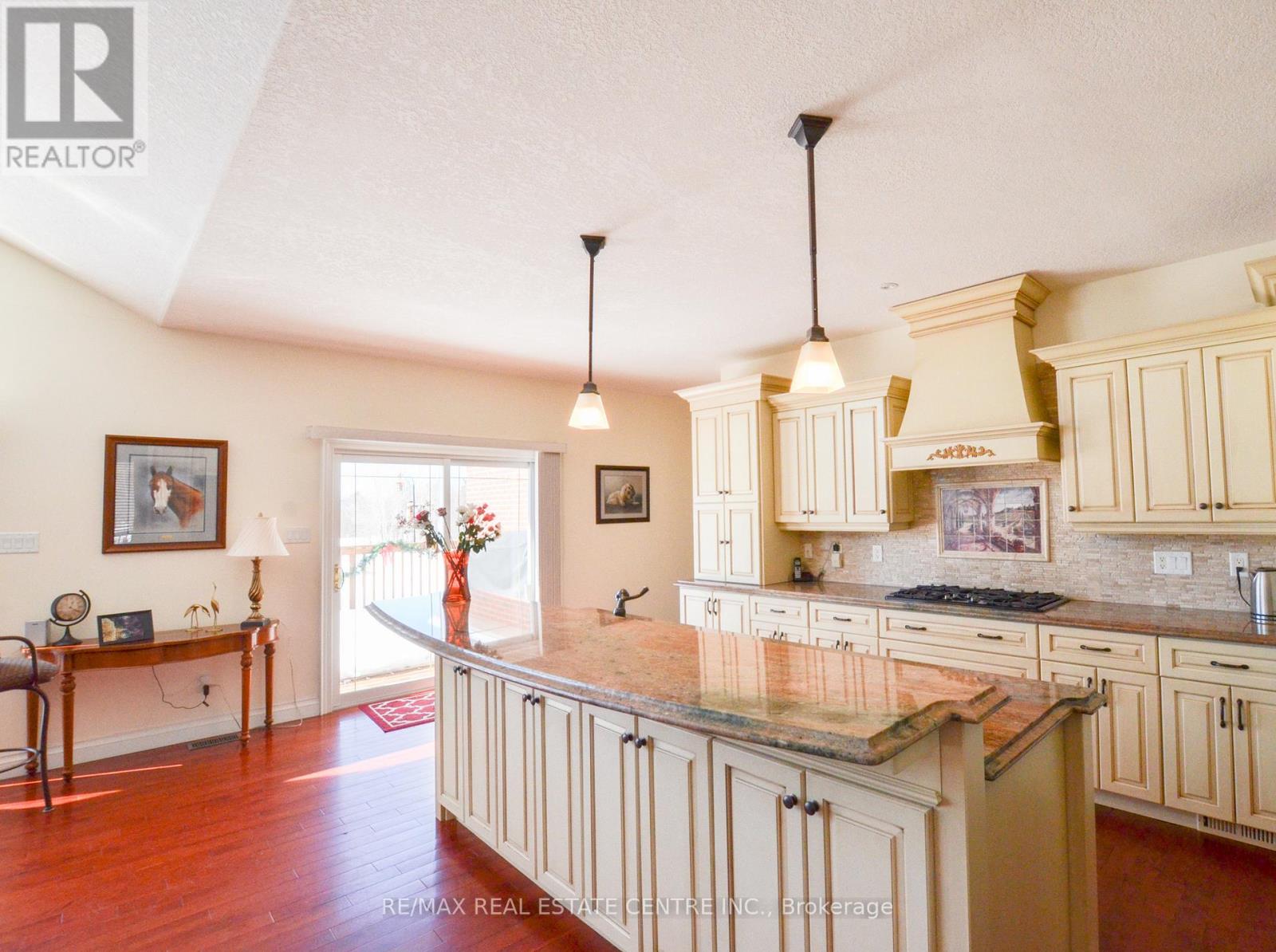 1216 Wood Road Property Photo 6