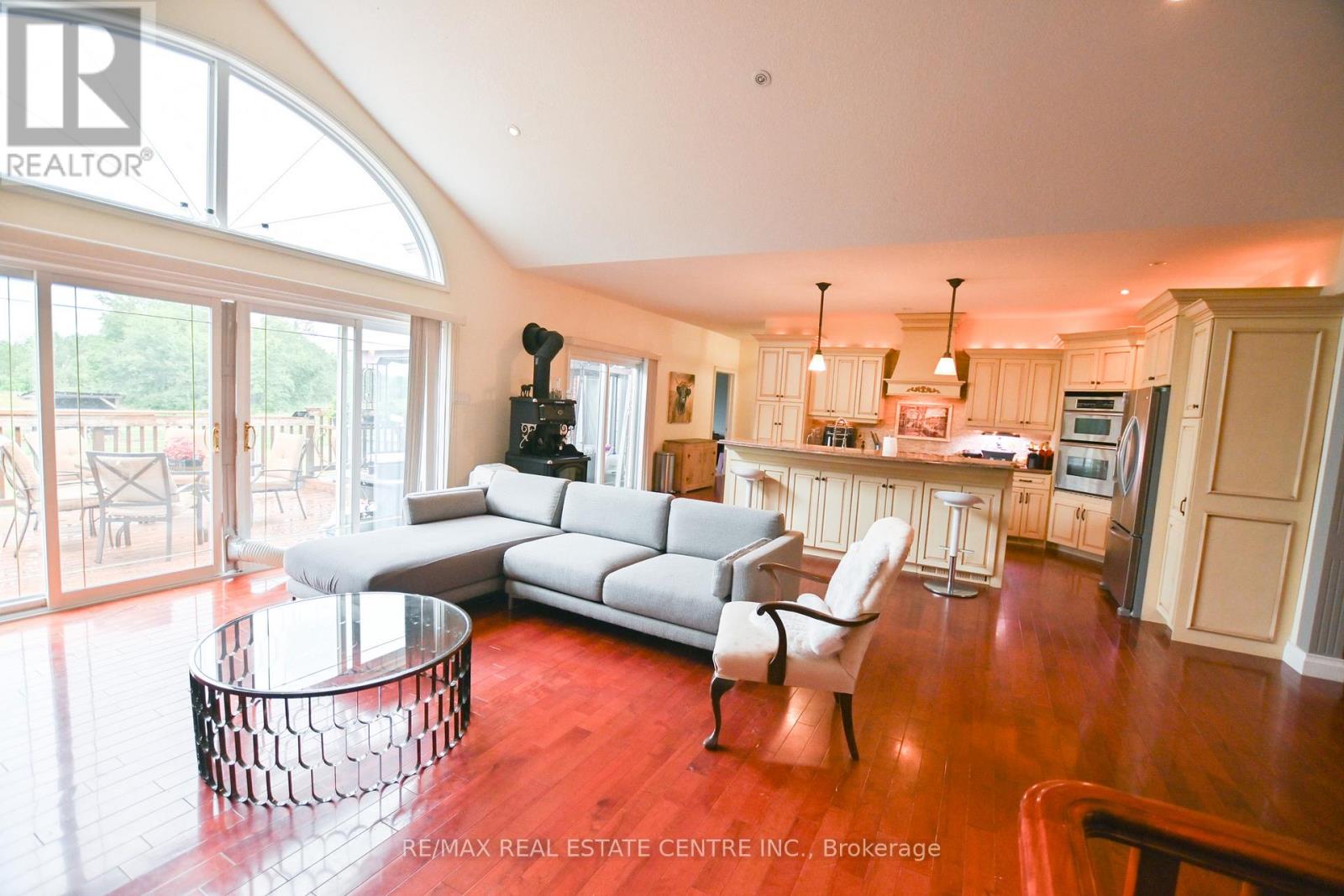 1216 Wood Road Property Photo 10