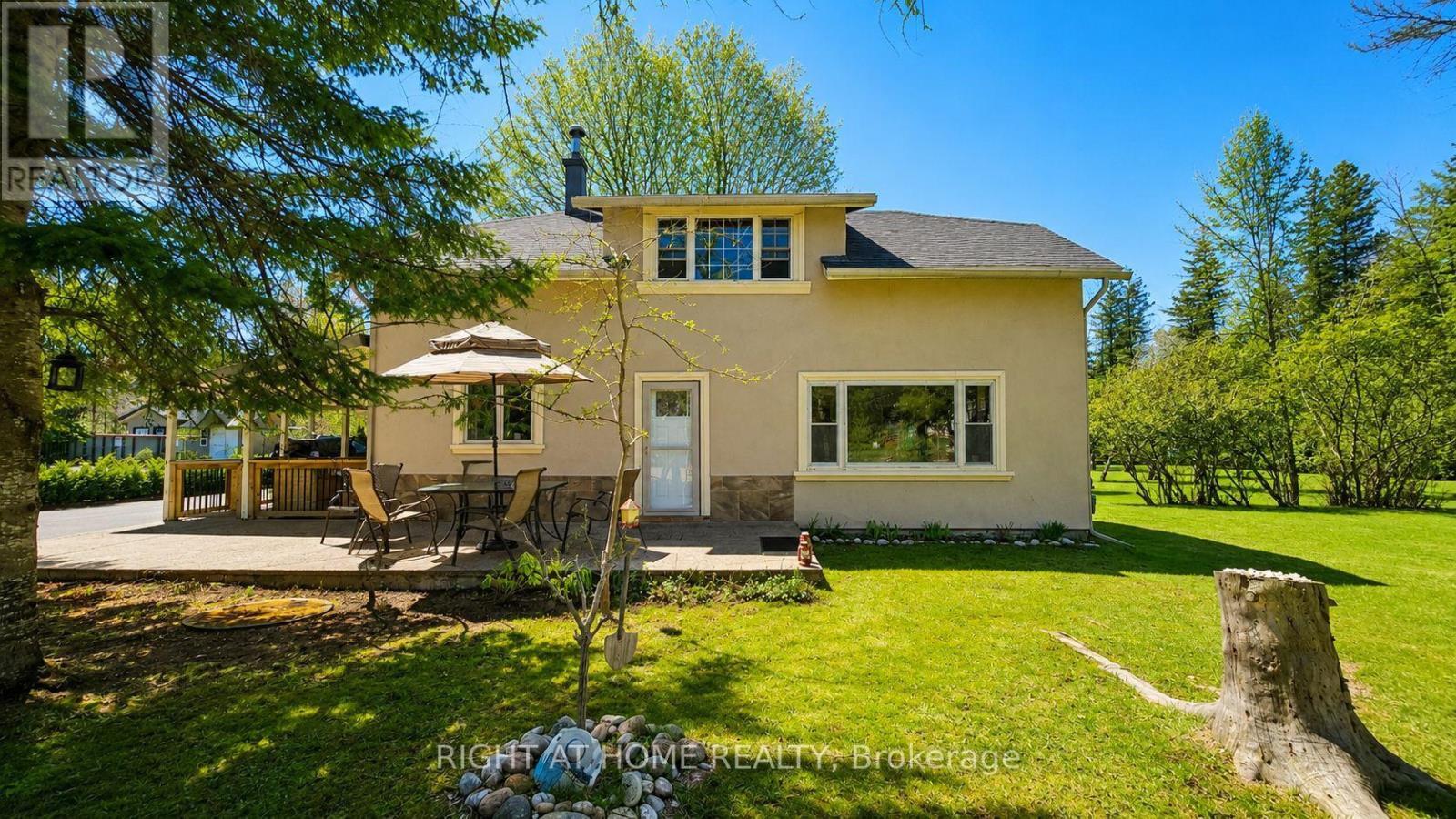640 Tiny Beaches Road N Property Photo 6
