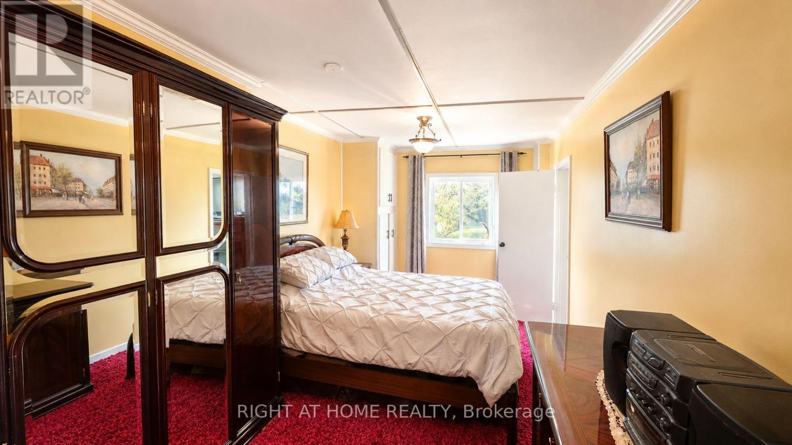 640 Tiny Beaches Road N Property Photo 11