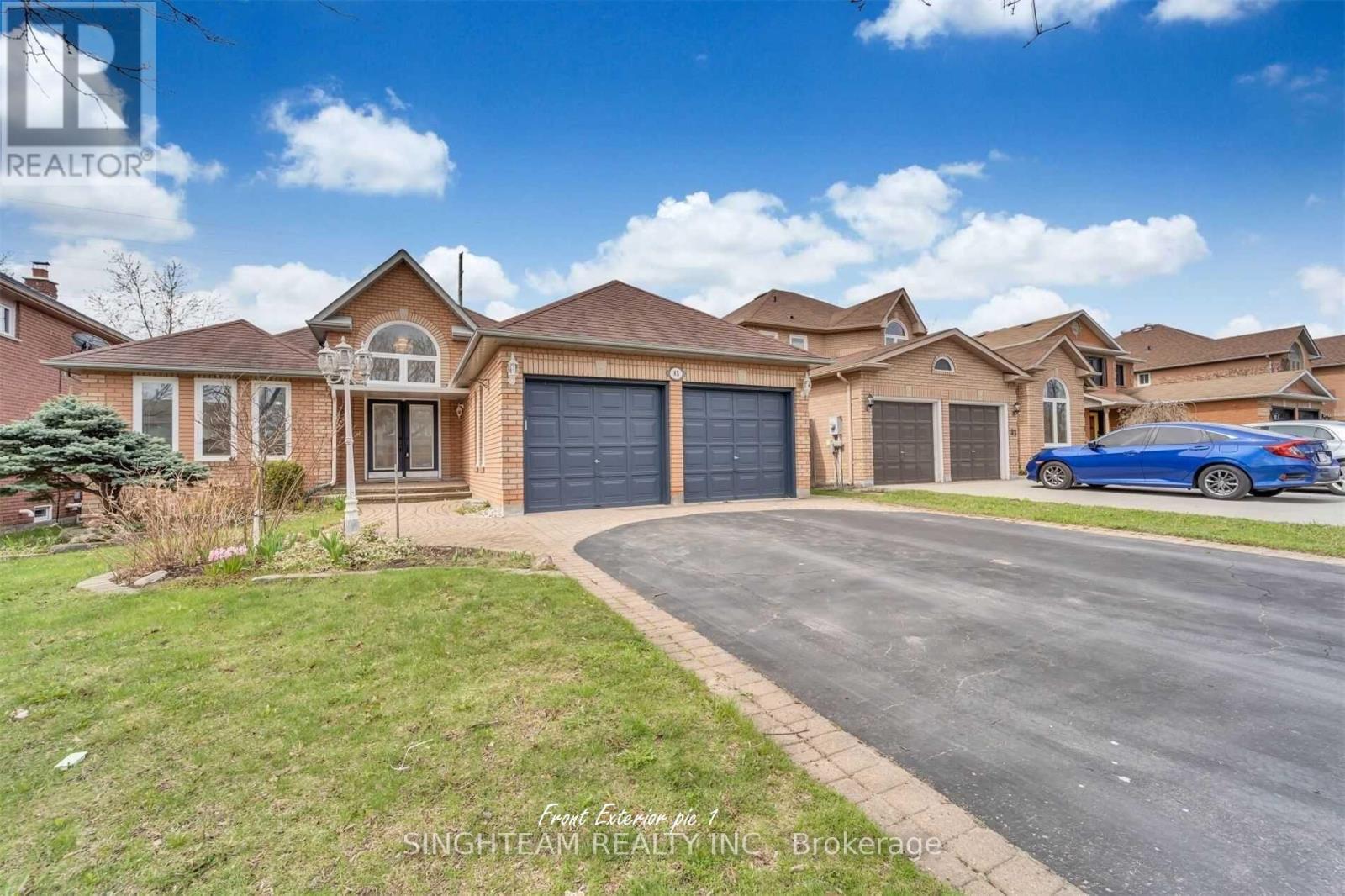 85 Cityview Circle Property Photo 2