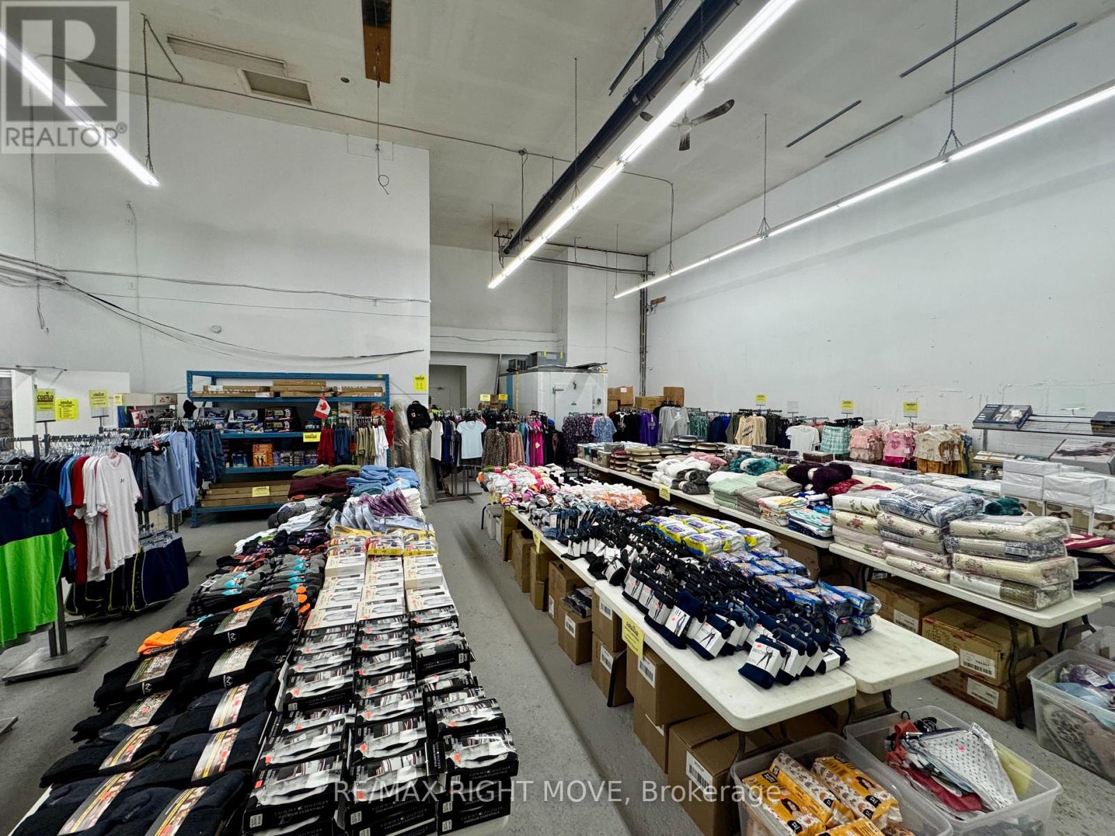 9+9a - 4337 Burnside Line Property Photo 14