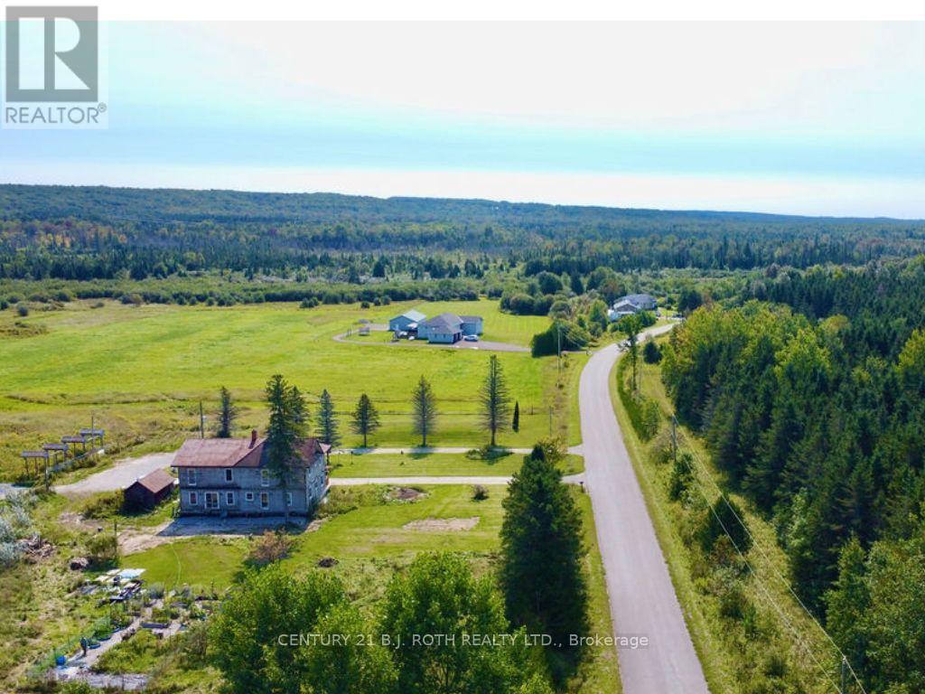 253 Craig Side Road Property Photo 4