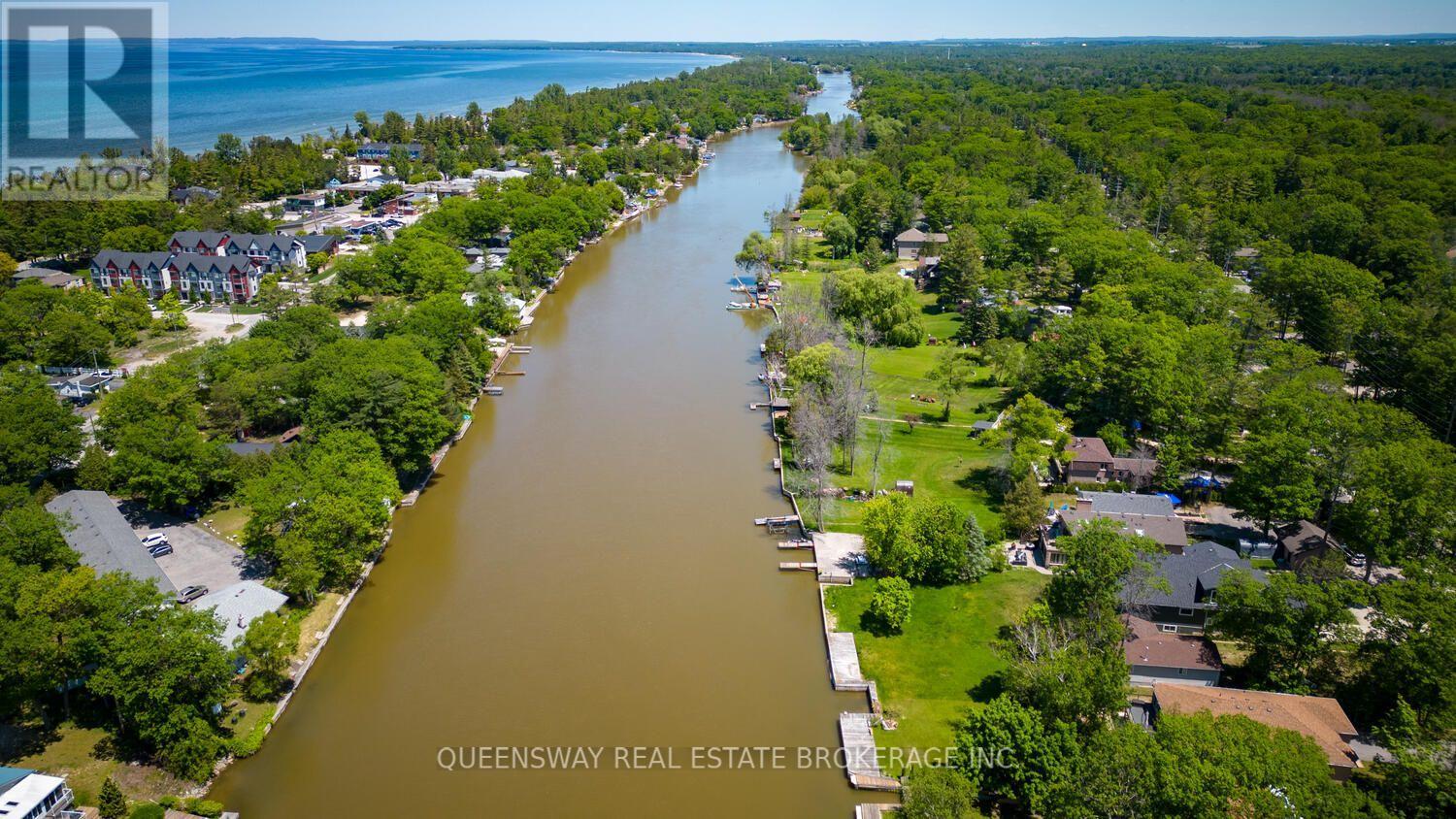 1852 River Road W Property Photo 18