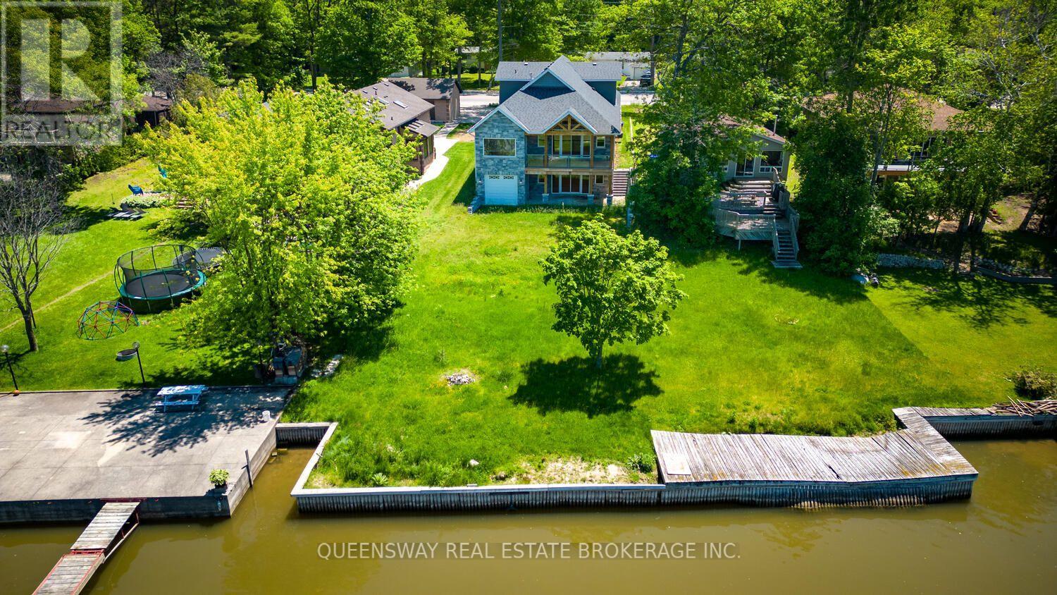 1852 River Road W Property Photo 28