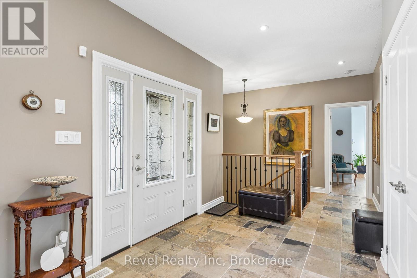 54 Vincent Circle Property Photo 8