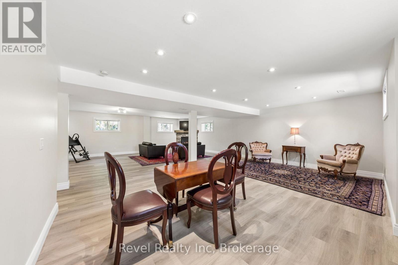 54 Vincent Circle Property Photo 29