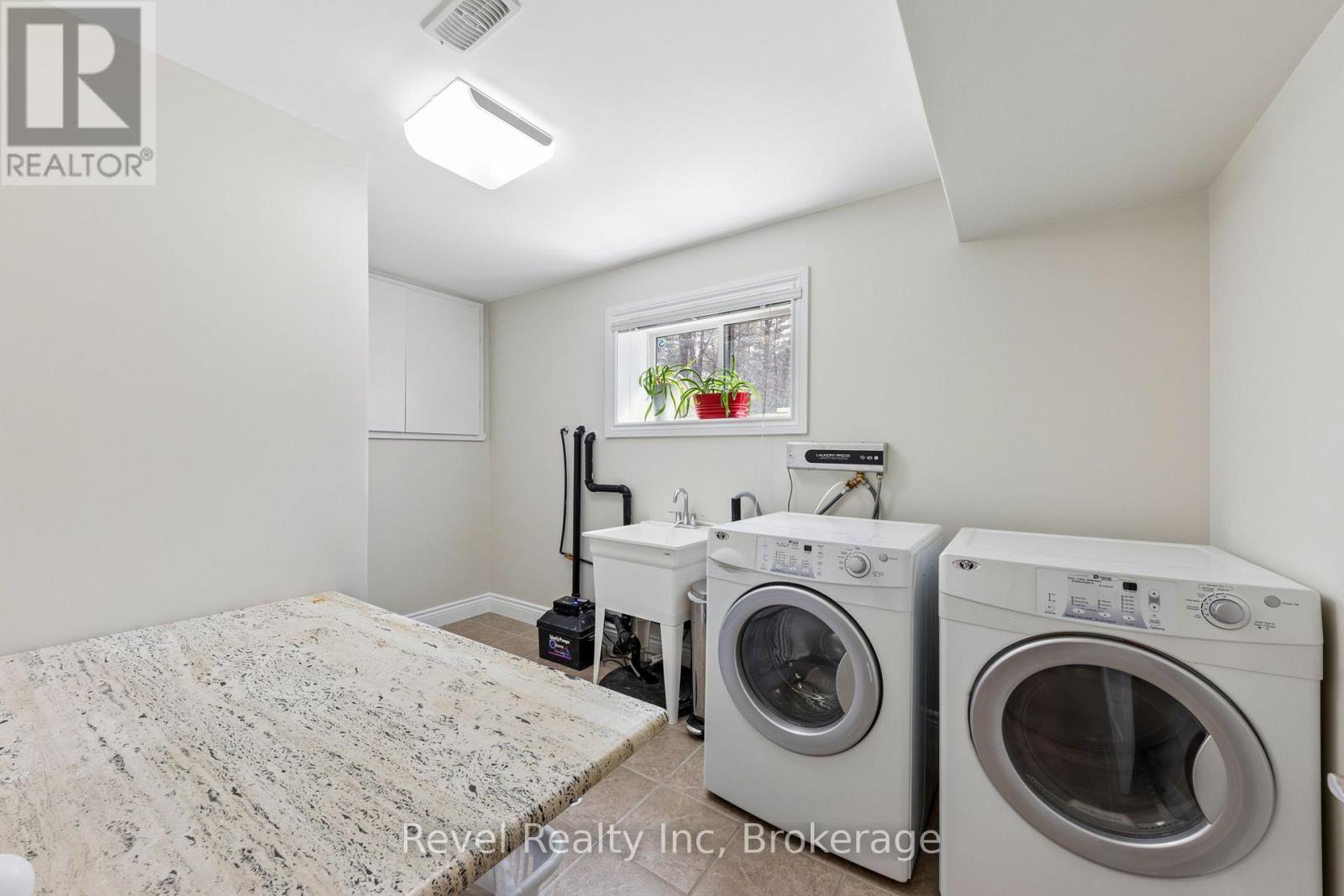 54 Vincent Circle Property Photo 32