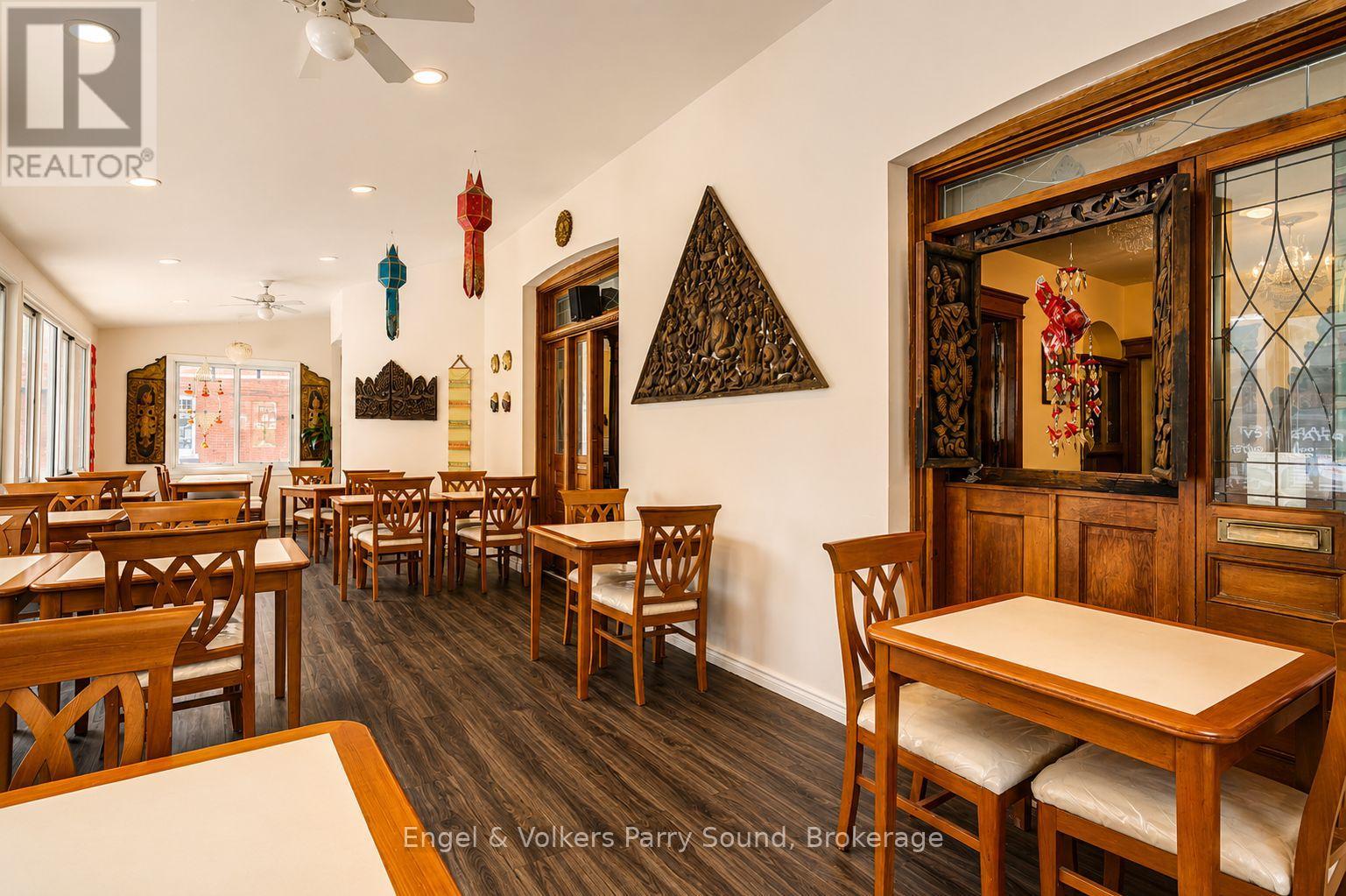 168 Dunlop Street E Property Photo 15